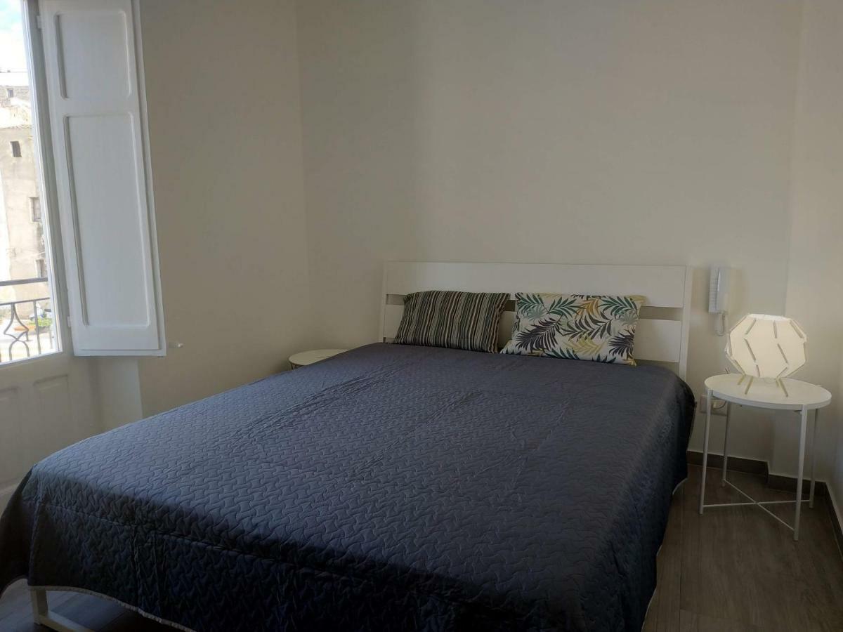 Marina Blu Rooms 卡斯泰拉马莱 外观 照片